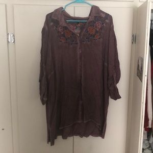 Andree by UNIT purple button up w flowers